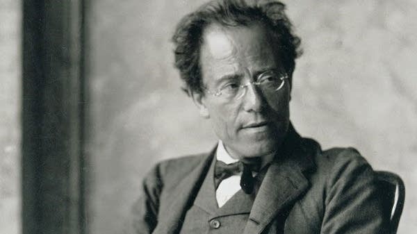 Mahler leaves it to the listener