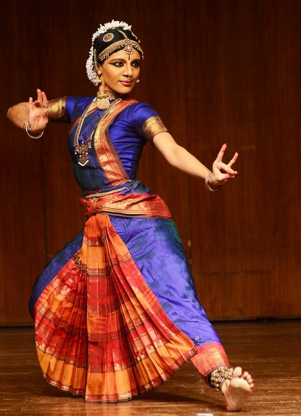 woman performing Indian dance 