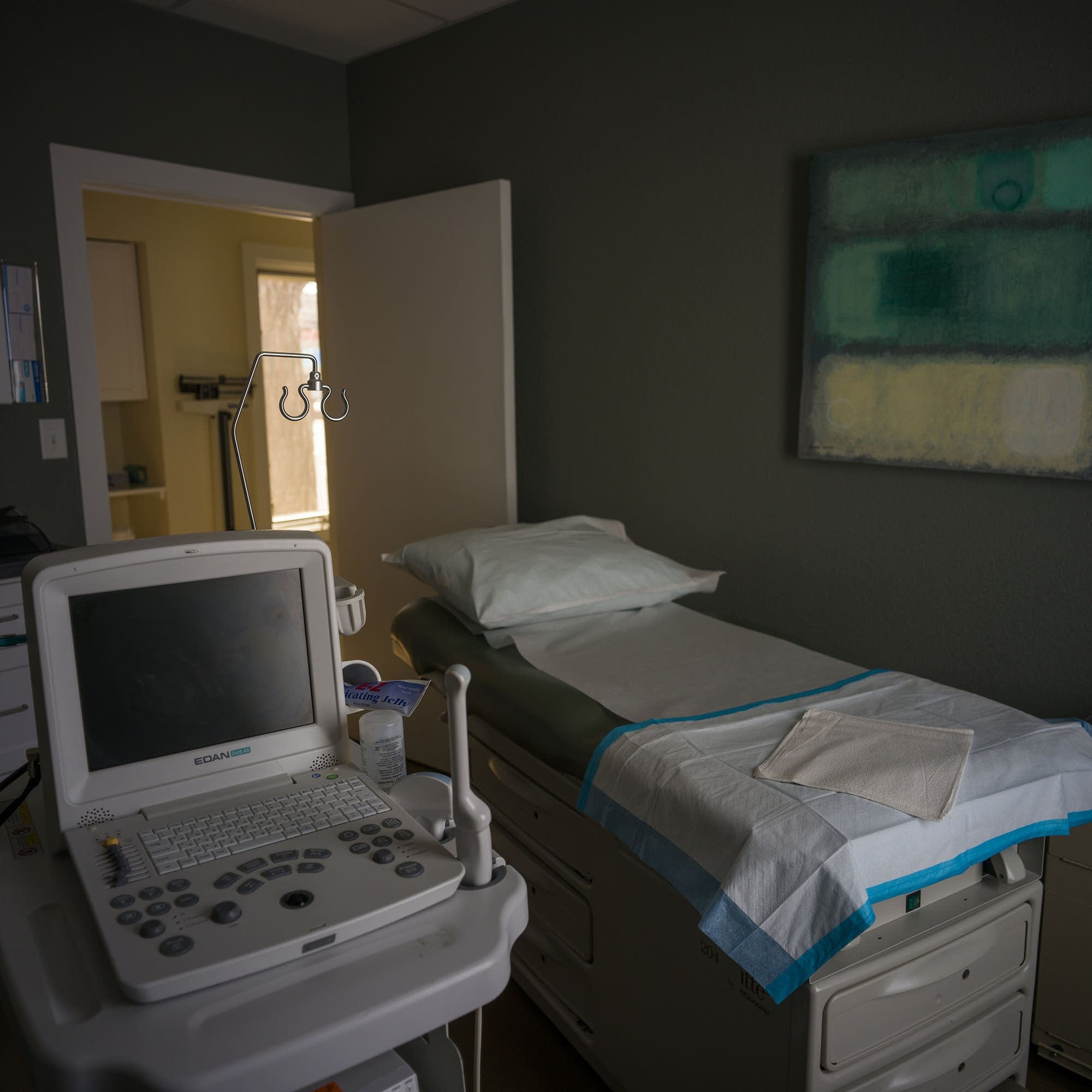 cover of episode Abortion funds face financial squeeze 3 years after Roe was overturned