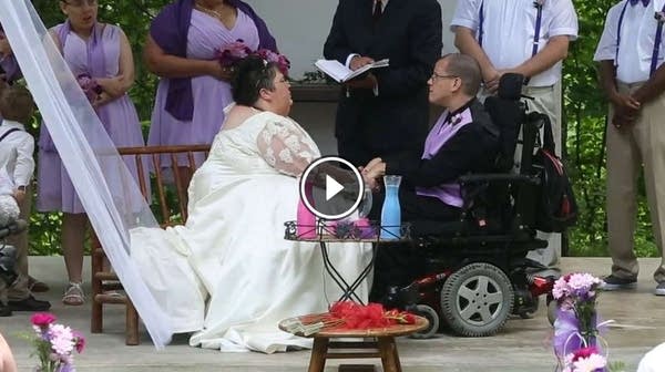 Dying Iowa woman marries man with cerebral palsy