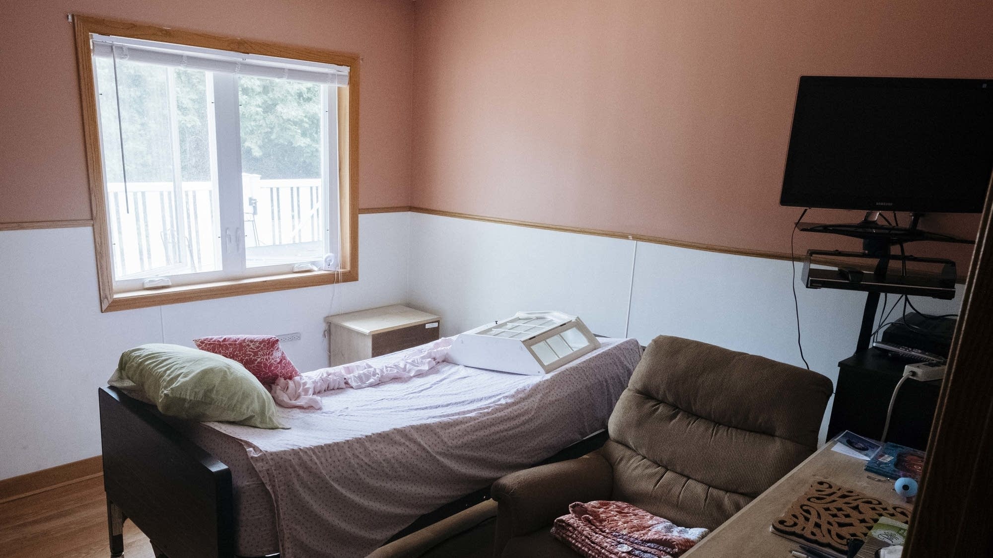 Minnesota sets 2-year ban on new group home licenses