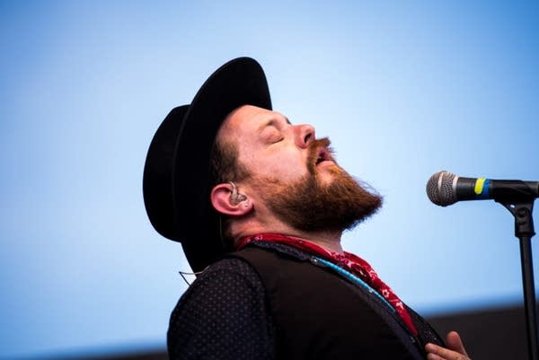 Nathaniel Rateliff and the Night Sweats performing live at Rock the Garden 2016