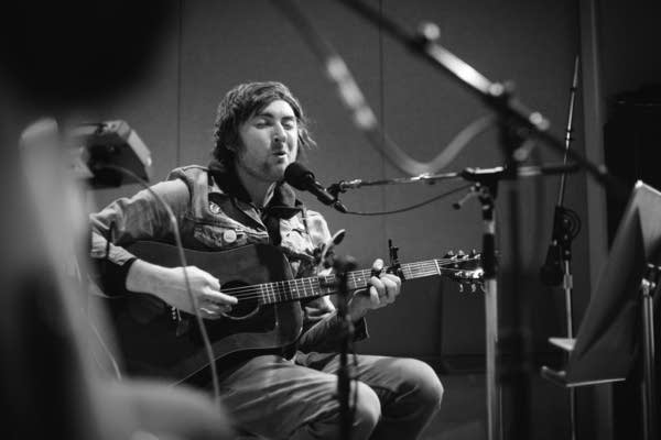 Ben Lubeck performs in the Radio Heartland studio.