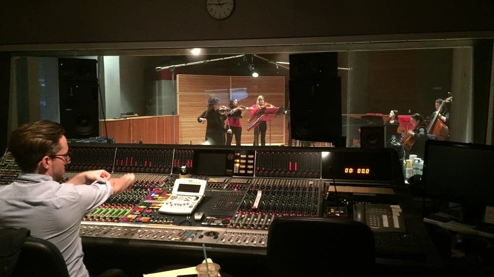 Angèle Dubeau La Pietà perform Ludovico Einaudi and Brubeck Angèle Dubeau La Pietà perform Ludovico Einaudi and Brubeck