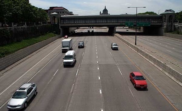 Traffic along I-94/35E