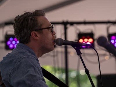 jeremy messersmith on stage