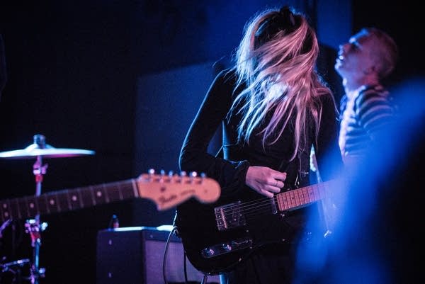 03_wolfaliceturf_DSC0827