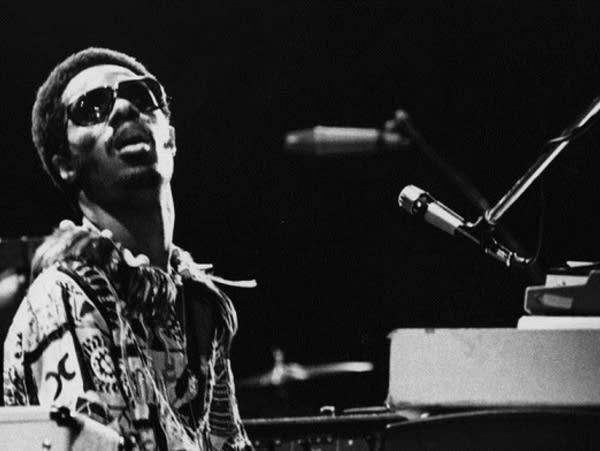 HOW TO PLAY THE MUSIC OF STEVIE WONDER② If It's Magic Stevie Wonder Piano Tutorial - YouTube