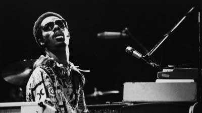 088973-20160621-stevie-wonder.jpg