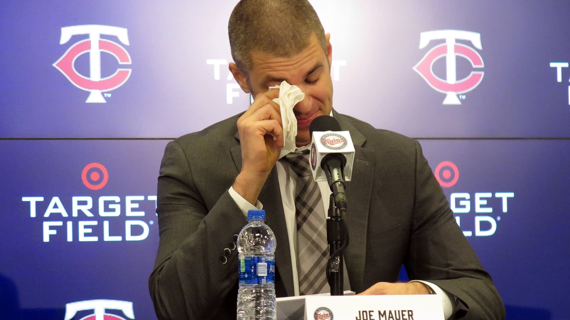 Joe Mauer makes emotional exit from baseball | MPR News
