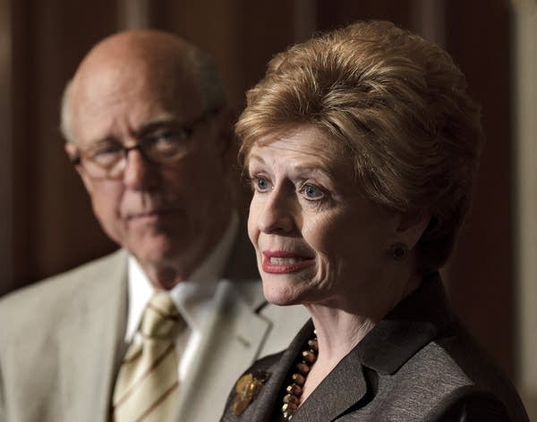 Pat Roberts, Debbie Stabenow