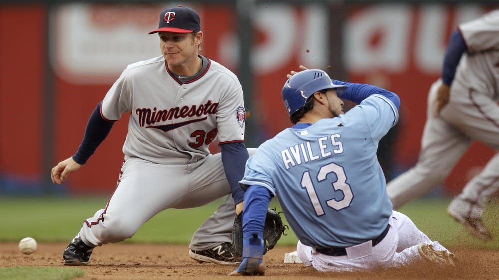 Aviles lifts Royals to rout of Twins | MPR News
