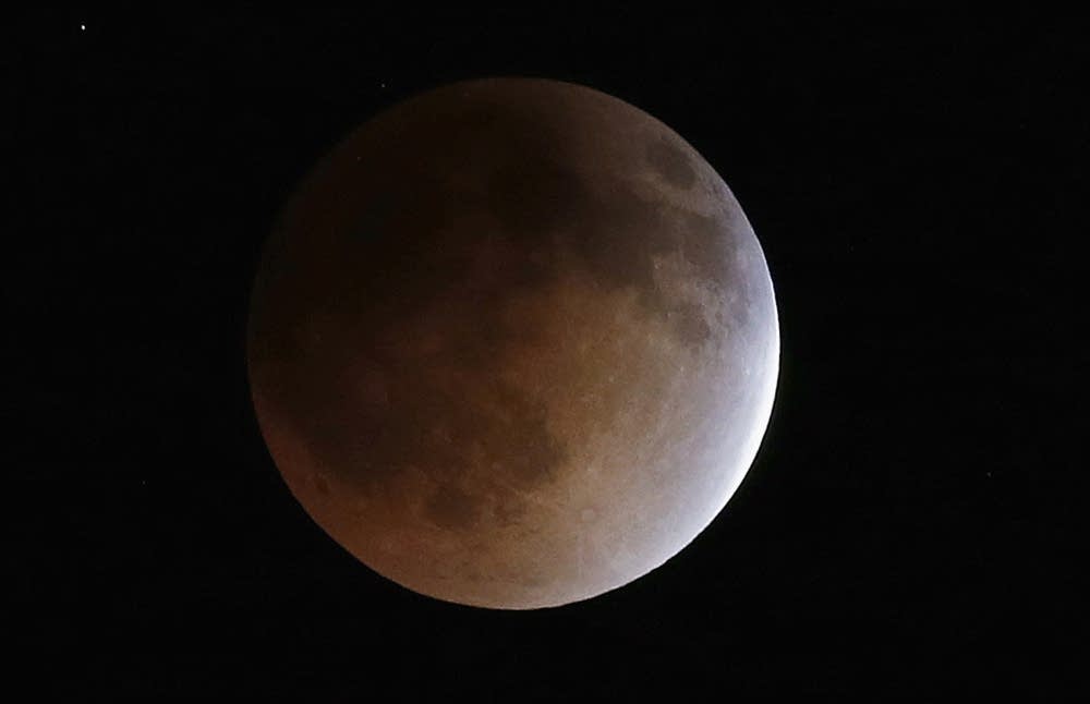 The moon turns orange
