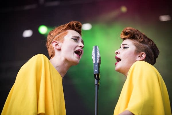 Lucius treat Rochester fans to acoustic set after weather curtails concert