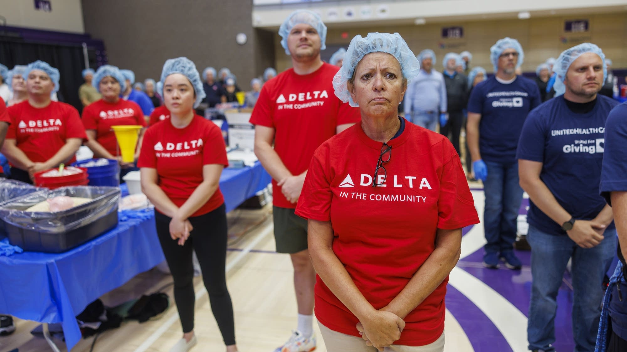 Nearly 1,000 volunteers pack meals for 9/11 day of service in Twin Cities - Vimarsana News