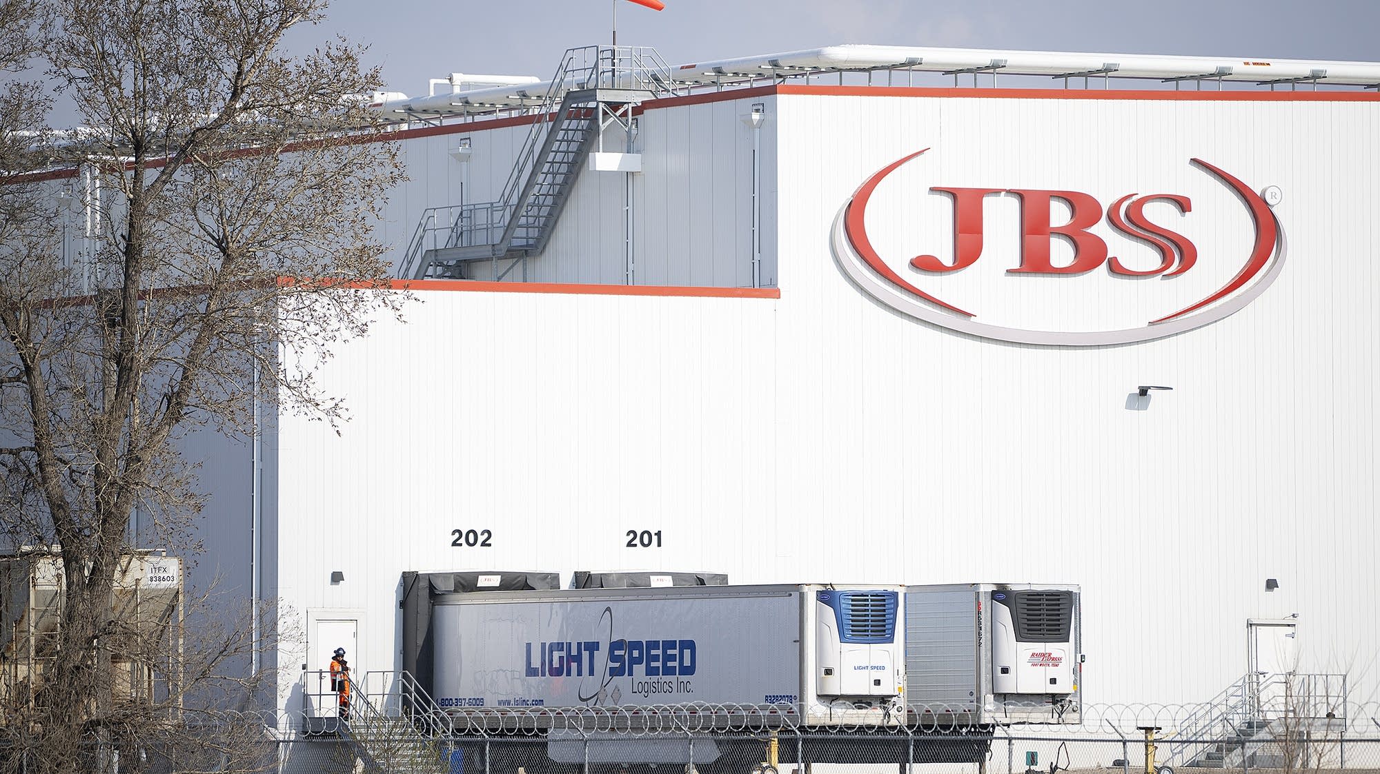 Meat plant workers in Worthington win safety improvements in new