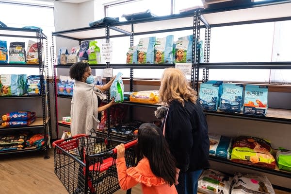 Helping pets left behind after their owners were detained by ICE