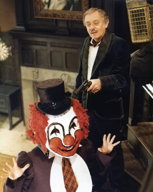 Warren Frost