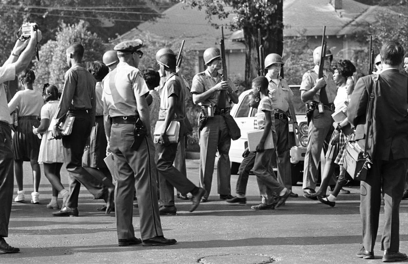 S2 E8 The D.A. In the Dark APM Reports