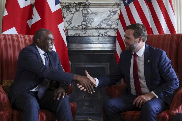U.S. has 'no plans' to recognize Palestinian state, Vance says before talks with UK foreign secretary 