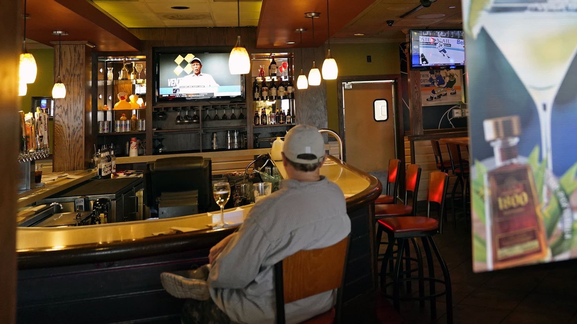 Minnesota's restaurants prepare for reopening, again - Vimarsana News