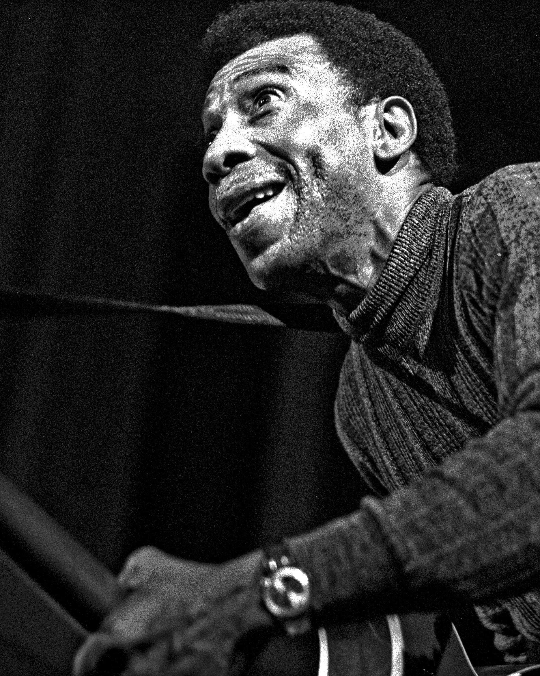 52d0a1-20250529-t-bone-walker-