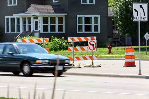 road barricades 