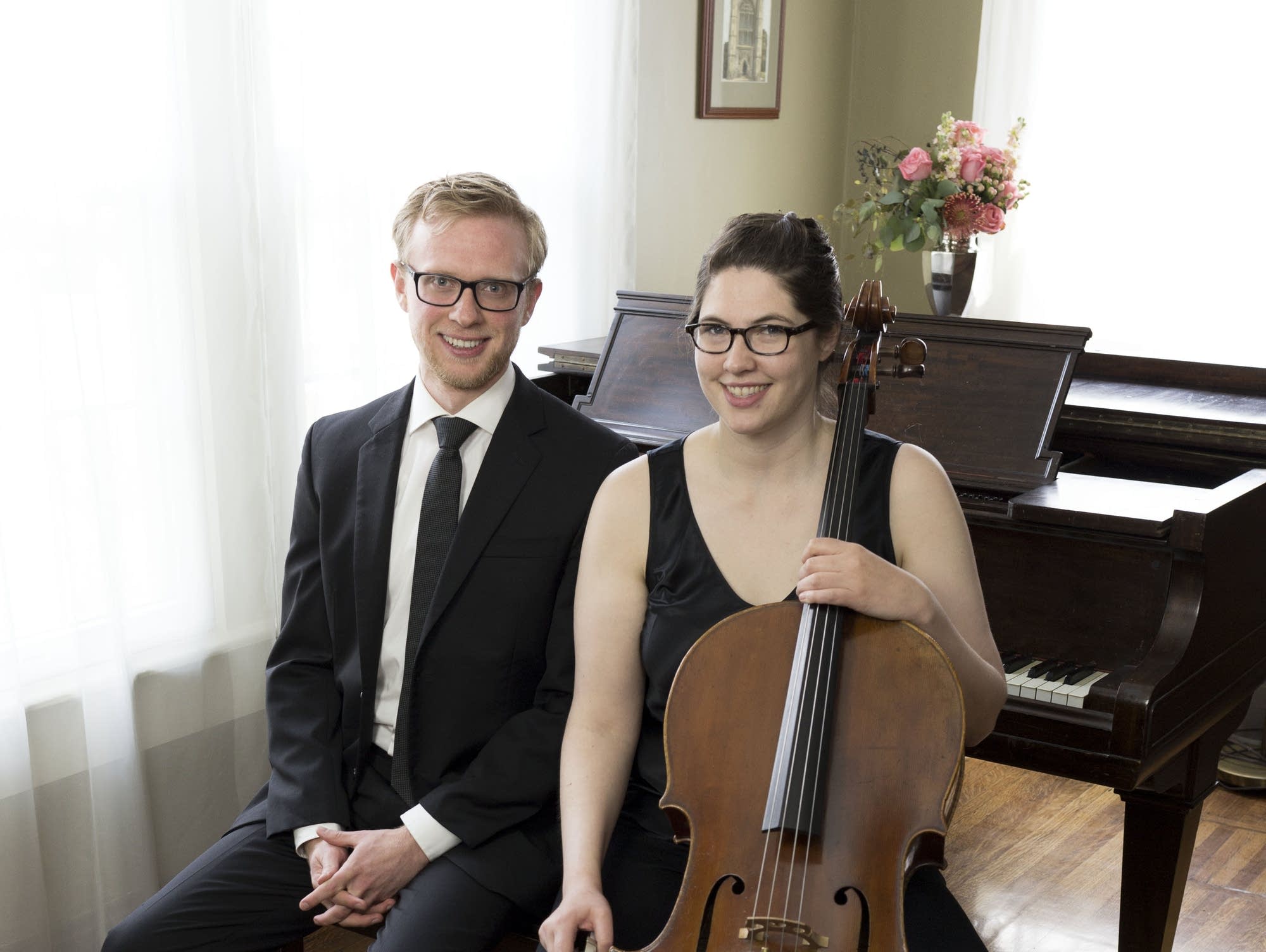 Artu Duo smile
