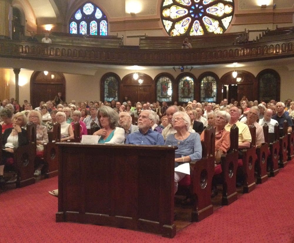 Orchestra supporters gathered in Mpls.