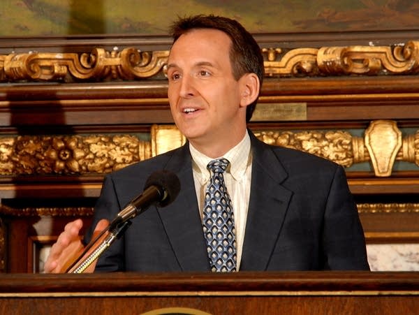 Pawlenty addresses new budget gap