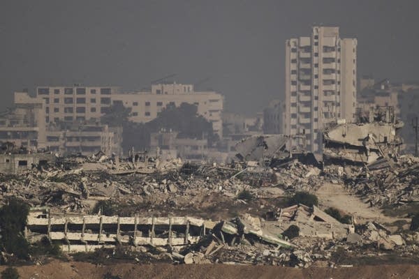 Israeli airstrike on southern Gaza hospital kills 19, hospital says