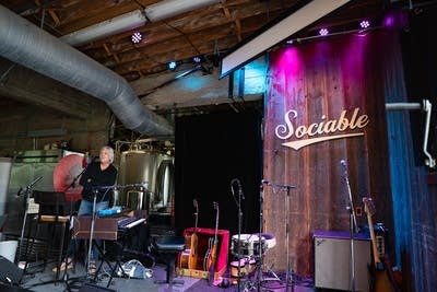 jessica paxton speaking at sociable cider werks