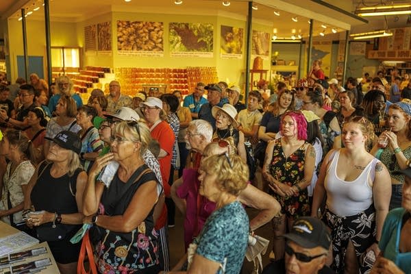 Fairgoers line up for the “Looking Inside the Hive” event