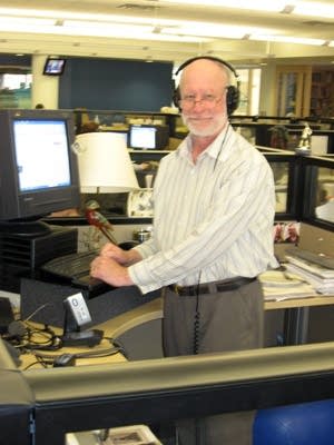 Workplace war: Is it smart to stand?