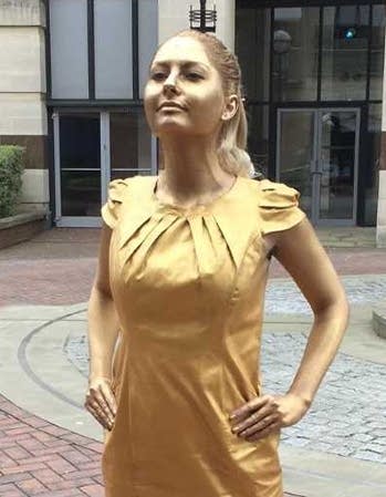 Woman gets the job by literally standing out from the crowd