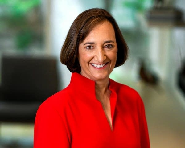 A profile picture of a woman.