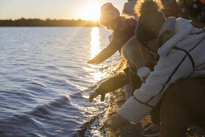 cf3874-20251013-indigenous-peoples-day-7-400 Minnesota celebrates Indigenous Peoples' Day