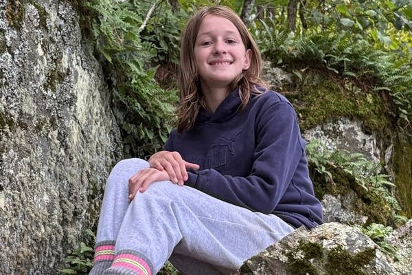 Handmade cards from classmates comfort a girl wounded in Minneapolis church shooting, aunt says