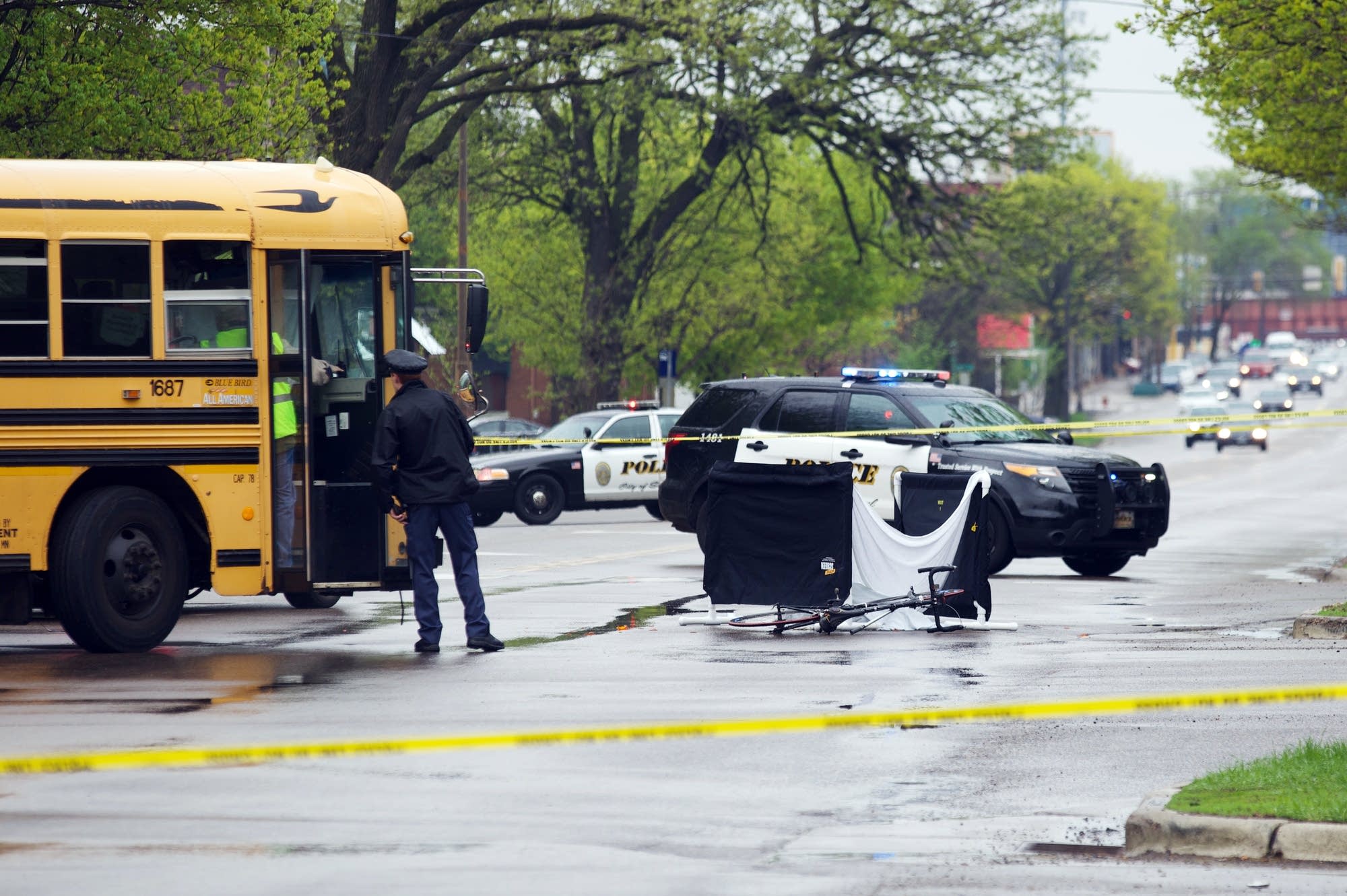 Bicyclist dead in St. Paul crash; witnesses say school bus involved MPR News