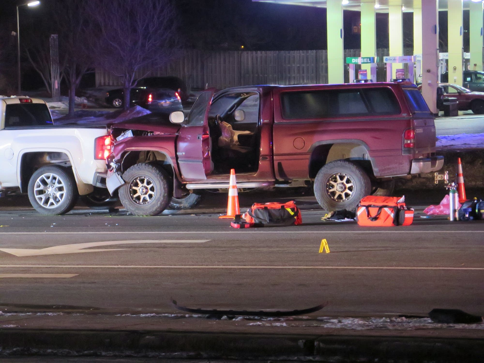 Attempted stabbing, shooting after rear-end crash in Fridley