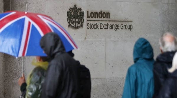 01/12/2018: Should you worry about more bond-market volatility?