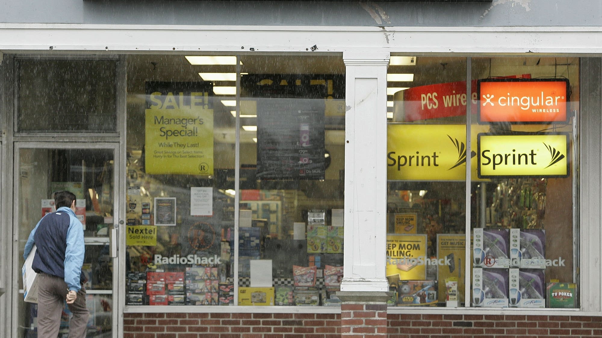 Radio Shack and the death of doityourself MPR News