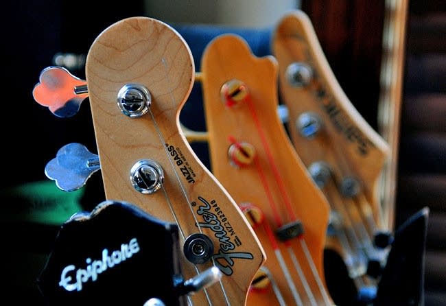 Guitar rack