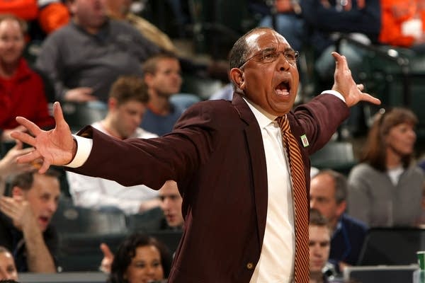 Gopher coach Tubby Smith