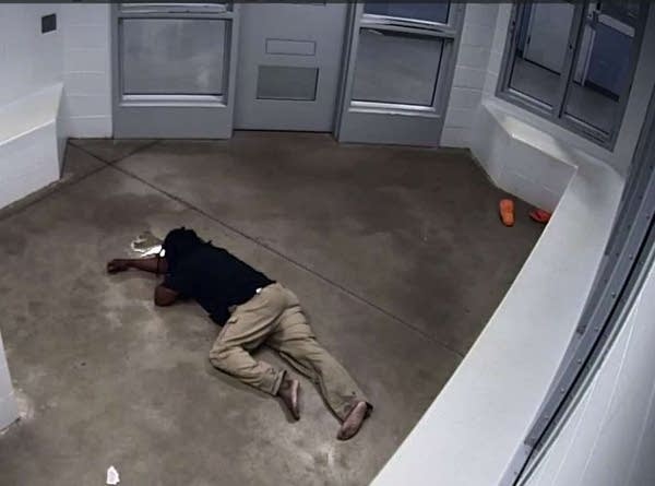 Eagan police ignored man's stroke symptoms during traffic stop, wrongful death suit alleges 