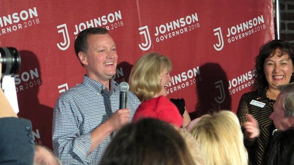 Jeff Johnson celebrates his primary victory over Tim Pawlenty.