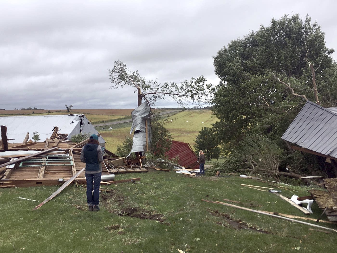 Severe storms, tornadoes leave path of destruction across southern