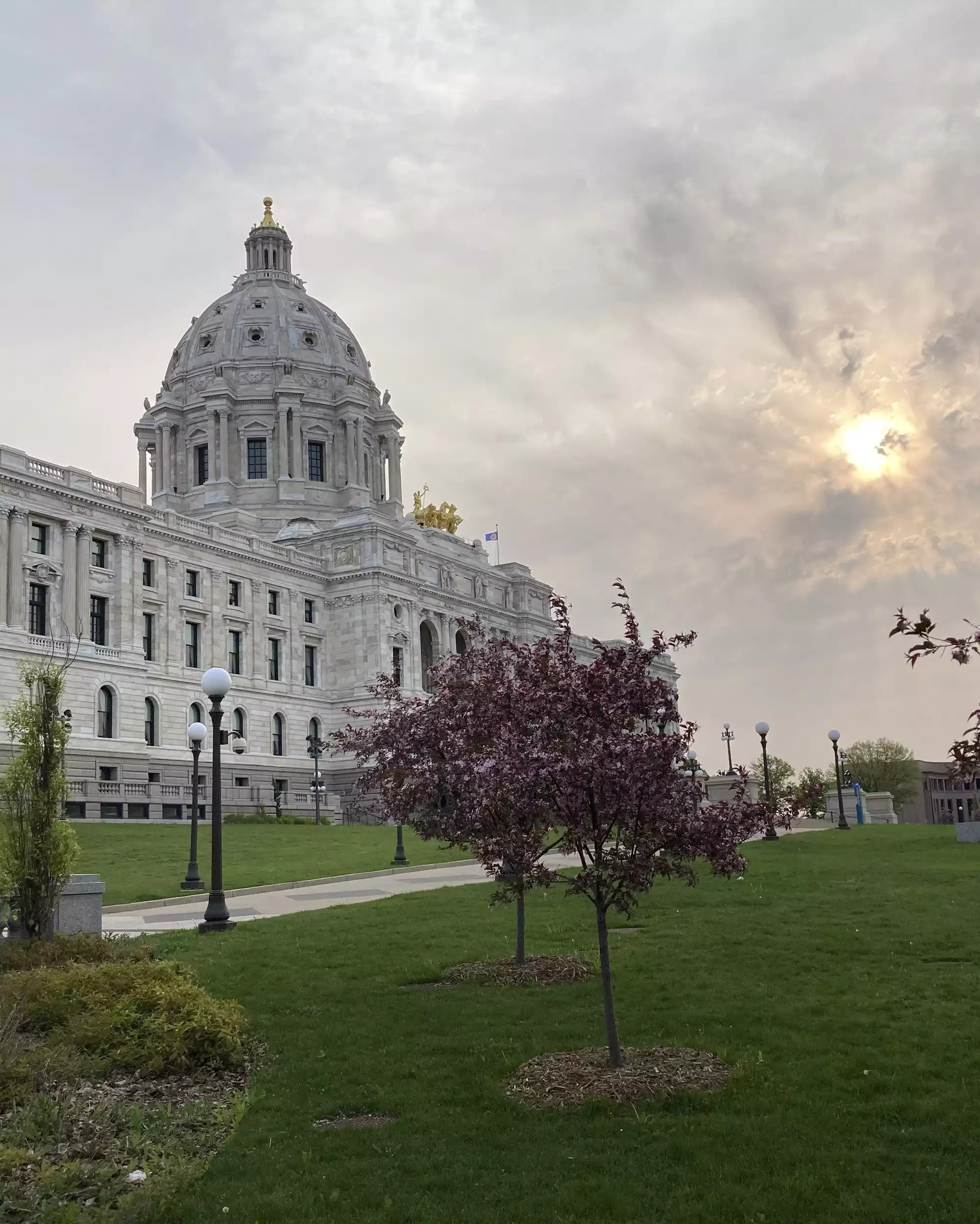 Minnesota on course to deliver tax rebates this fall | MPR News
