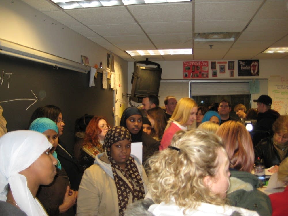 DFL caucus goers
