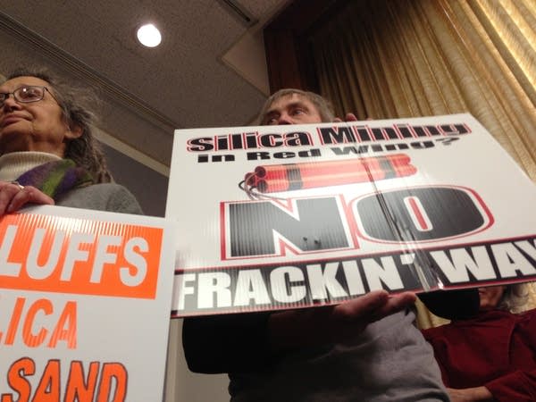 Committee to vote on frac sand regulation bill